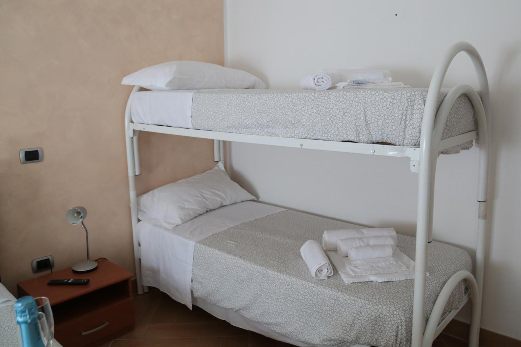 Guest House Simonazzi Reggio Emilia Kültér fotó